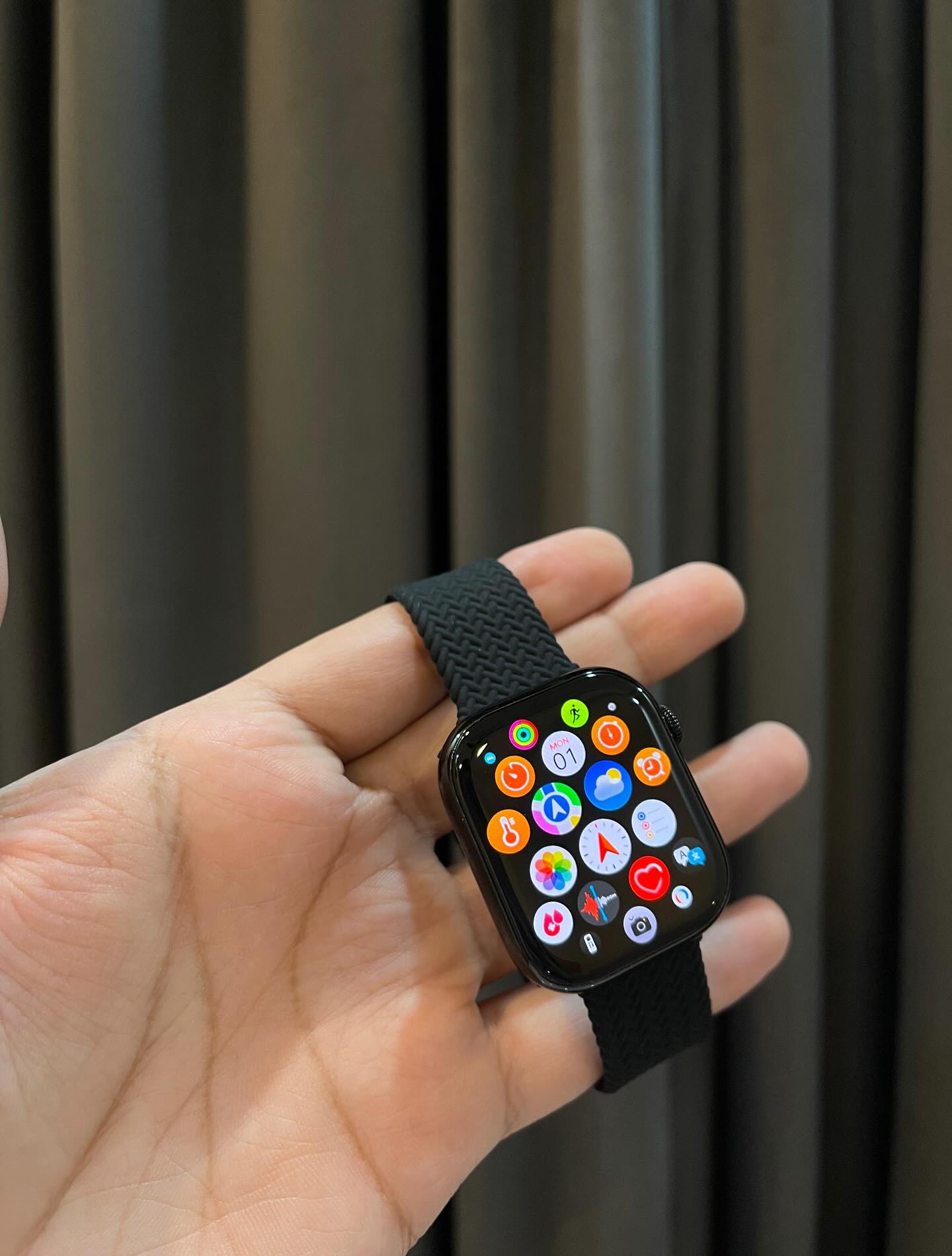 HK11 Pro Max Smartwatch AMOLED Display Bluetooth Call Ai Gen-2